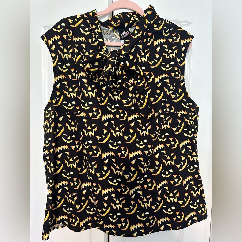 Retrolicious plus size bow top Jackolanterns